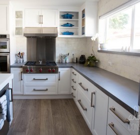 Concrete kitchen countertop and concrete backsplash tiles